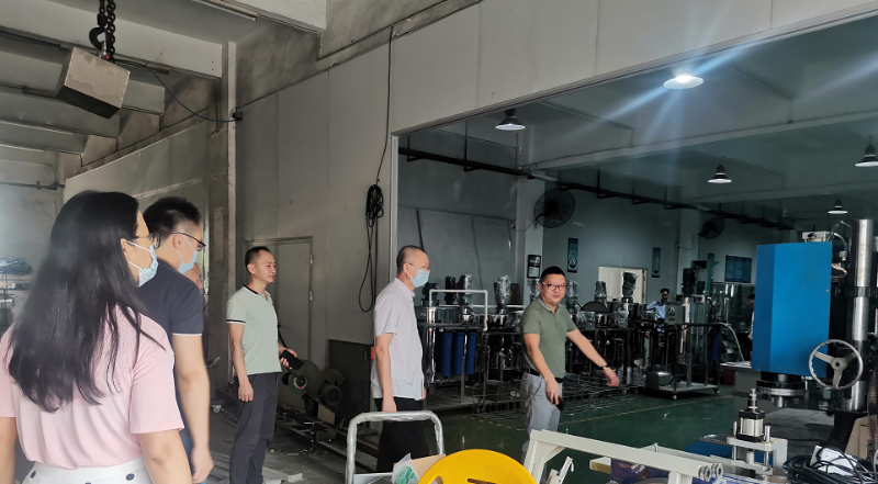 龍城街道退役軍人管理站及嶂背社區走訪慰問金泰瀛2位越戰老兵活動